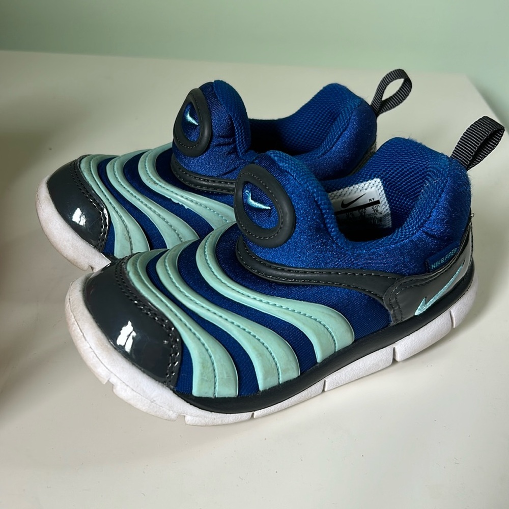 Nike Dynamo Free Toddler Sneakers